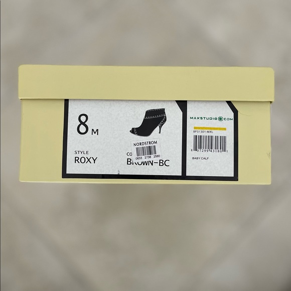 Max Studio Brown Leather Peep-Toe Ankle Booties – Size 8 (With original Box) - Picture 9 of 9